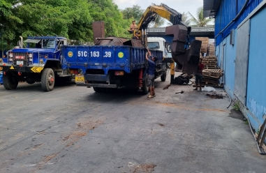 Cẩu máy công cụ